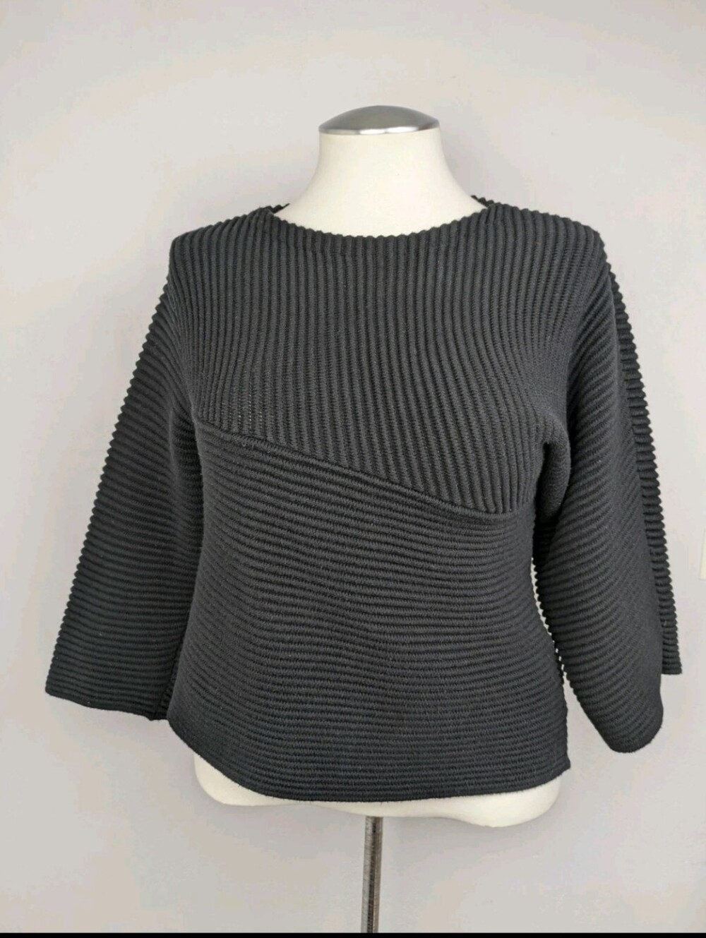 Black Ripped Sweater Guess Size Small 3/4 Sleeve